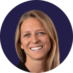 Caroline McCarthy headshot